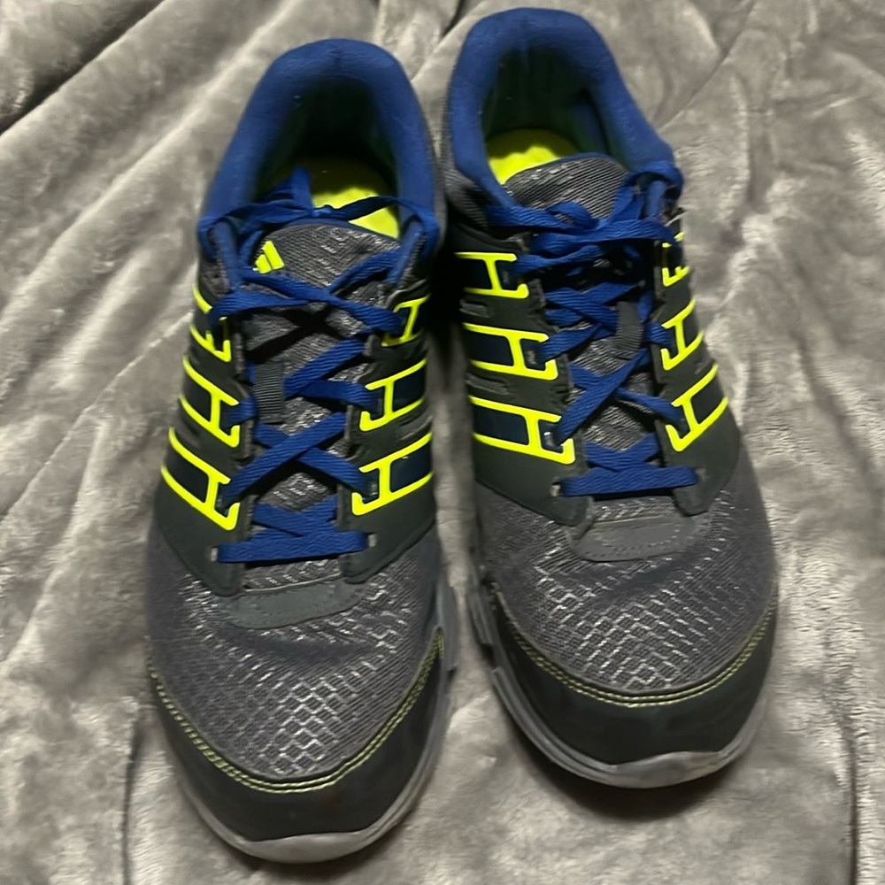 Men’s Adidas clima warm shoes US sz9